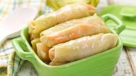 Жгучие маринованные голубцы с морковью