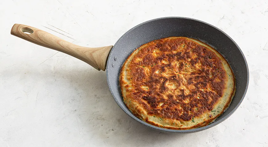 Медовый торт на сковороде: быстрый и вкусный рецепт