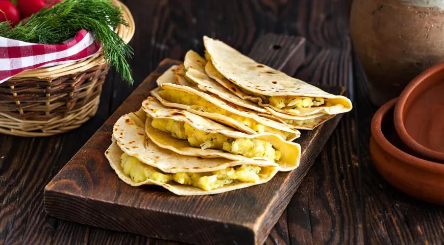 Кыстыбый по-татарски с картошкой