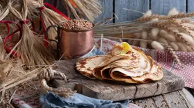 Овсяные блины на Святки: как приготовить и красиво подать