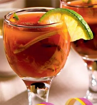 Коктейль «Кровавая Мэри» с устрицами