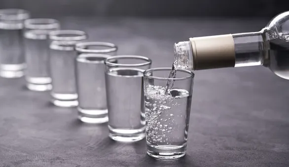 Калорийность водки: что нужно знать, чтобы не набирать вес