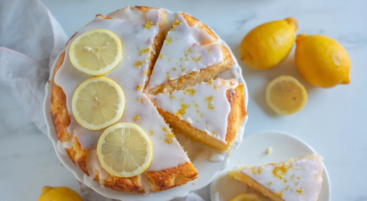 Кондитер раскрыла секрет пирога, который становится вкуснее на второй день