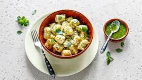 Рецепты с пармезаном, яйцом куриным и соусами