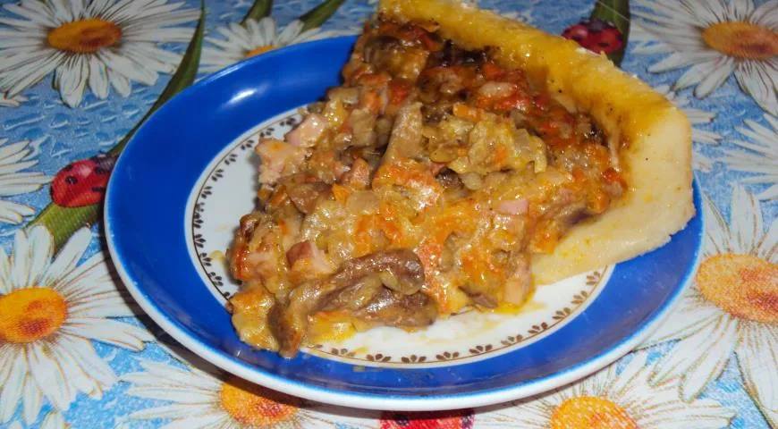 Рецепт картофельного пирога с курицей и грибами