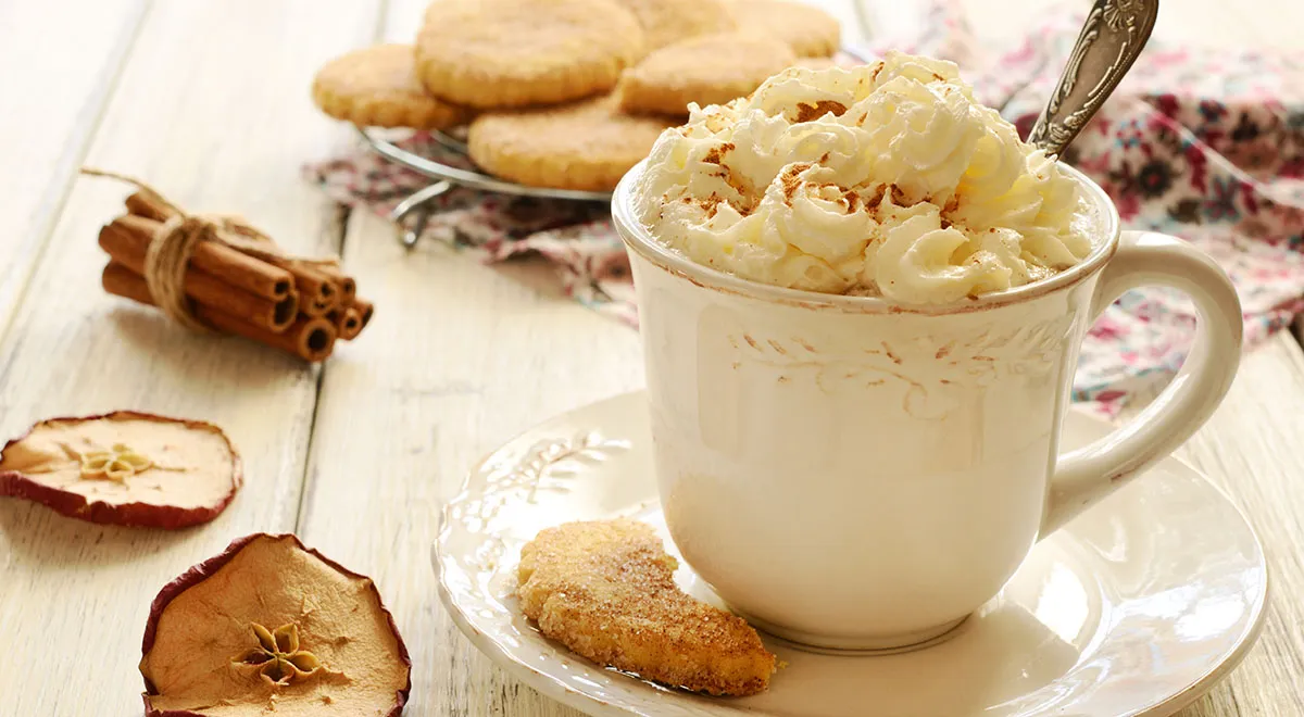 Кофе по-венски со взбитыми сливками