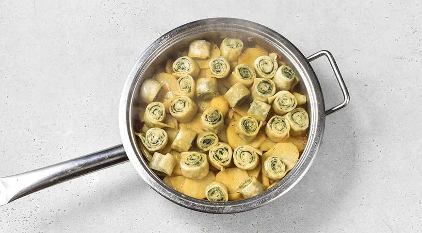 Штрудли (нудли) с мясом и картофелем