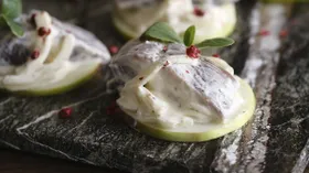 Рецепты с сельдью, молочной продукцией и лимоном