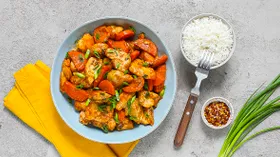Стир-фрай из моркови с курицей
