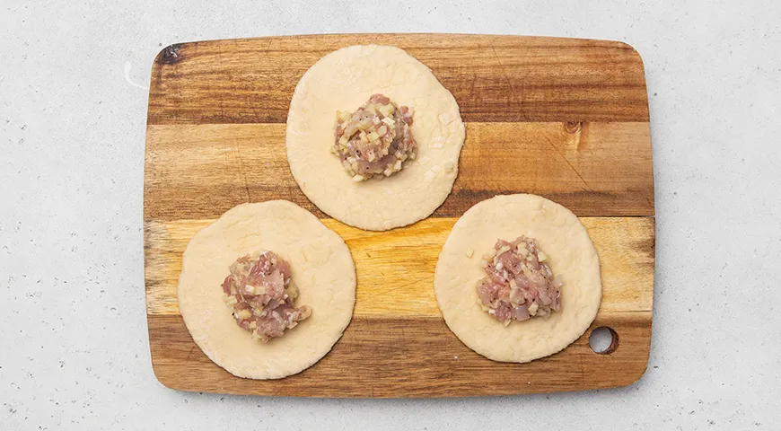 Треугольники с курицей и картошкой (эчпочмаки)