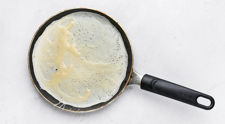 Салат «Загадка» с яичными блинчиками