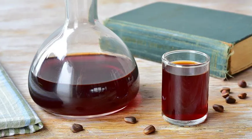 Кедровка: кедровая настойка 