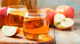 7 рецептов яблочного сока: на зиму и на каждый день