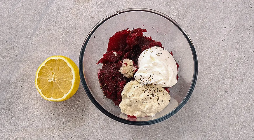 Свекольный паштет с гренками