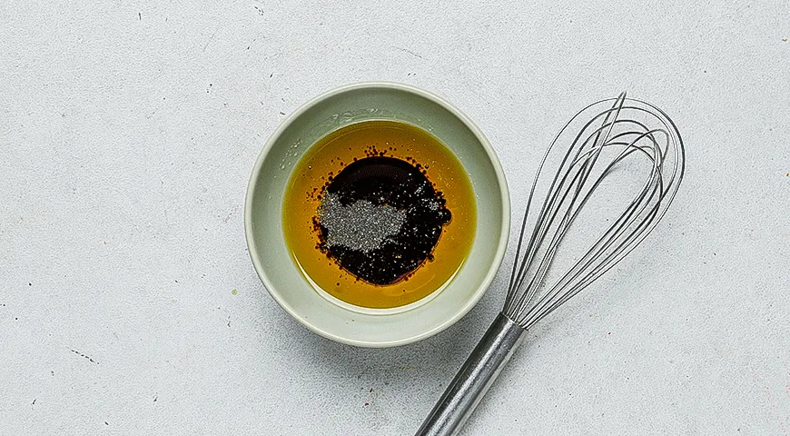 Салат с черешней