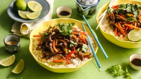 Мясо по-тайски с овощами