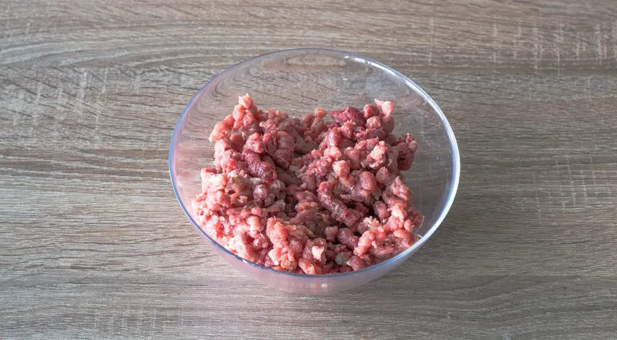 Мясной фарш для перцев. Фарш для голубцов. фарш для голубцов фото. фарш для перцев. соль для фарша на голубцы.