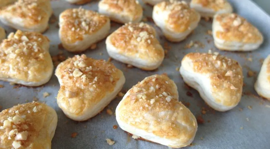 Быстрое печенье с сахаром и орехами