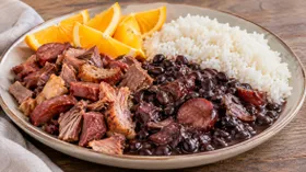 Фейжоада мясная с фасолью