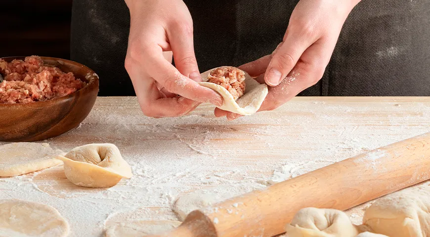 Пшеничная мука высшего сорта&nbsp;незаменима для приготовления пельменей