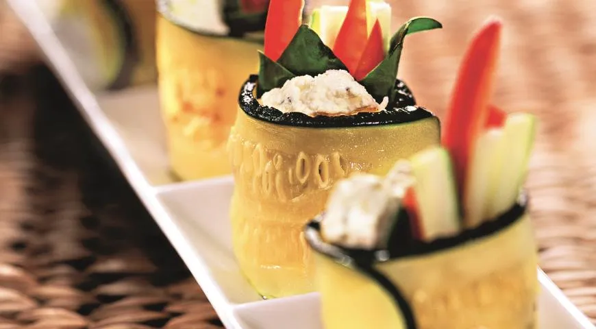 Рулеты из цукини с творогом