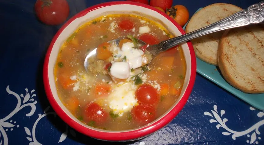 Чечевичный суп со шпинатом