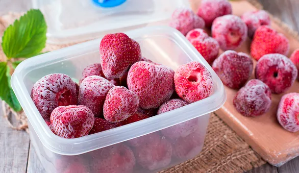 Как заморозить клубнику на зиму: 5 проверенных способов