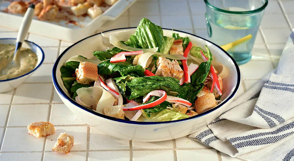 Салат с крабовыми палочками — рецепт с фото пошагово
