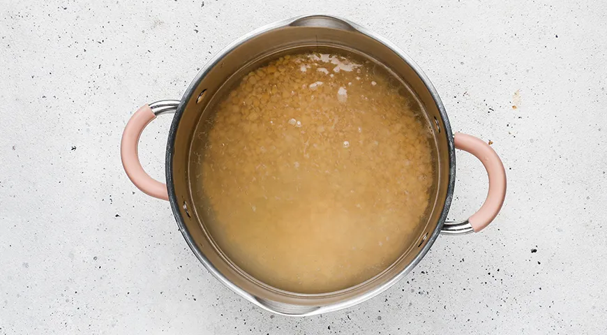 Гороховый суп с копчеными крылышками