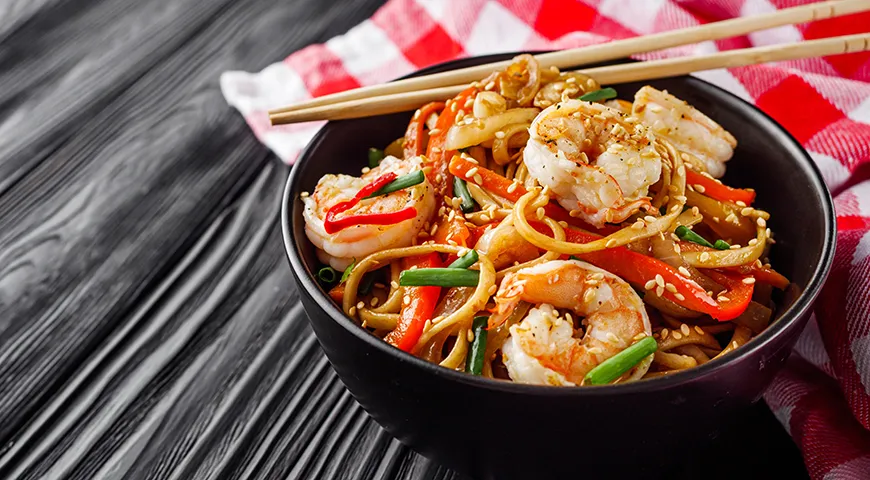 Азиатские соусы: унаги, терияки, устричный или вок — разбираемся, в какие блюда добавлять азиатские соусы