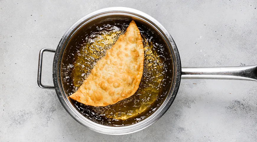 Чебуреки с сыром, зеленью и творогом