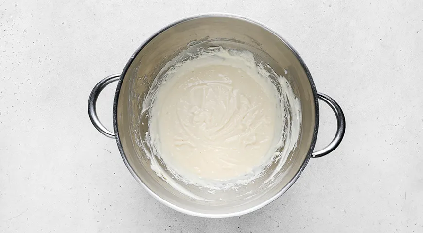 Сметанный торт с черносливом