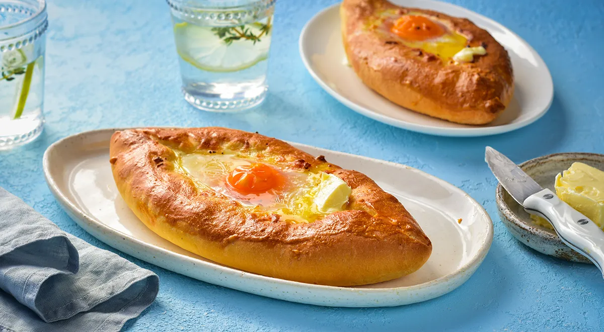 Рецепт хачапури по-аджарски с творогом