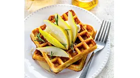 Вафли с грушей и рикоттой