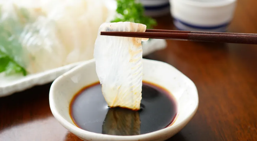 В Японии из свежего филе палтуса готовят сашими и нигири-суши