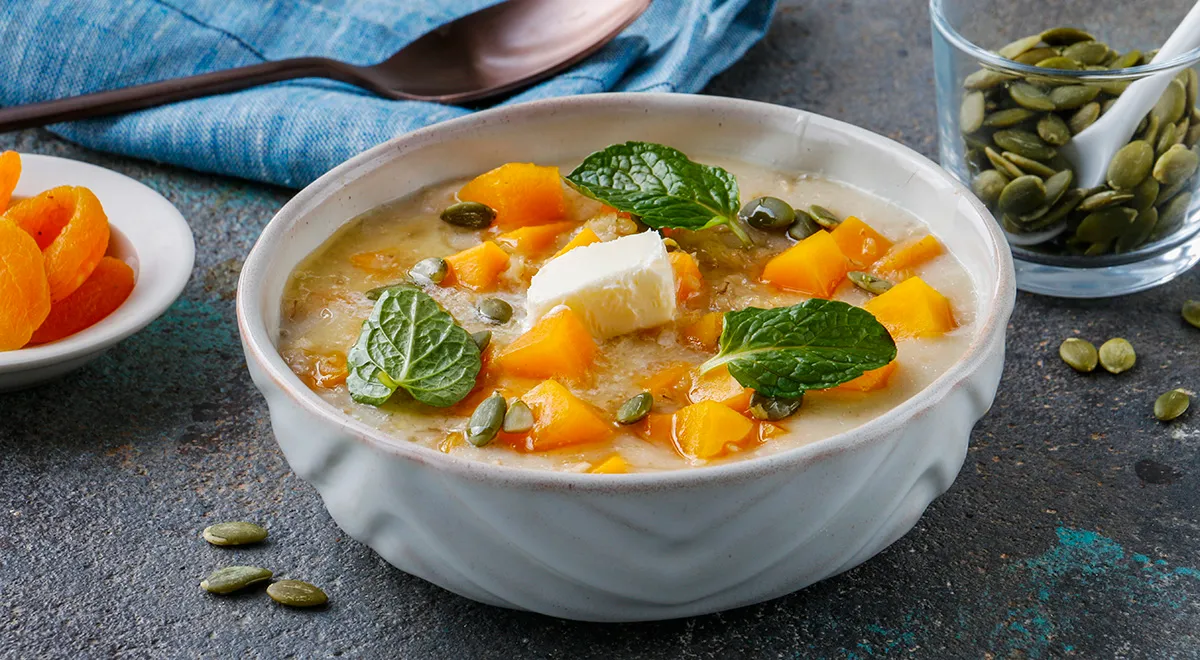 Рецепт цельной овсянки с тыквой и курагой