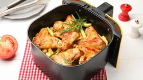 Куриные крылышки в аэрогриле: 8 простых рецептов