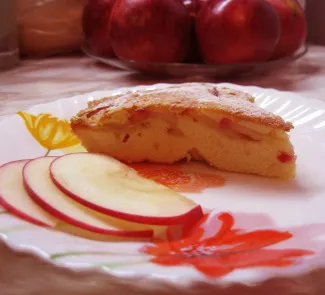 шарлотка(яблочный пирог)
