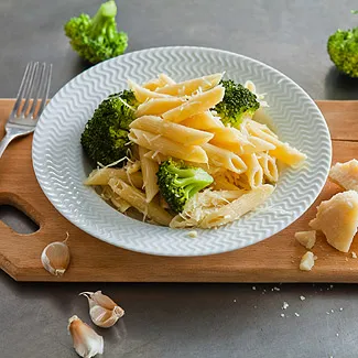 Пенне с брокколи в мультиварке