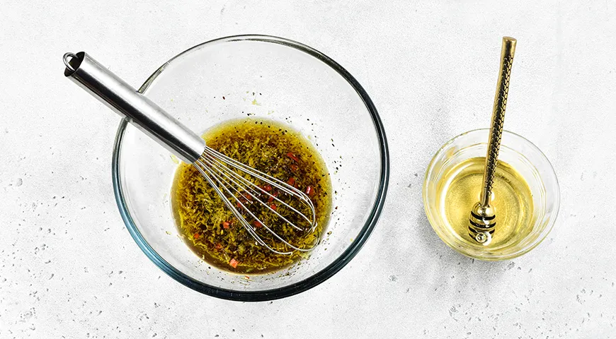 Лещ, запечённый целиком в рукаве в духовке