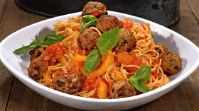 Тефтели с макаронами