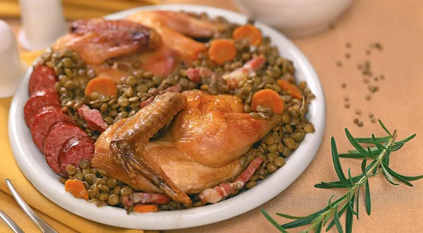Рецепт Тушеная куропатка с чечевицей