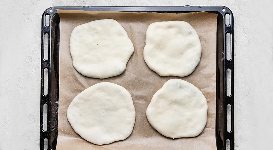 Лепешка с сыром в духовке