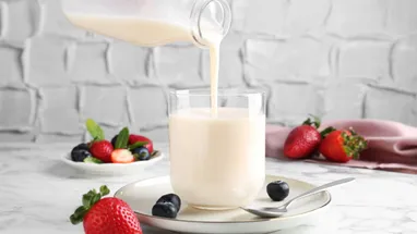 В дуэте лучше: кандидат медицинских наук подсказал, с чем сочетать кефир для получения максимальной пользы