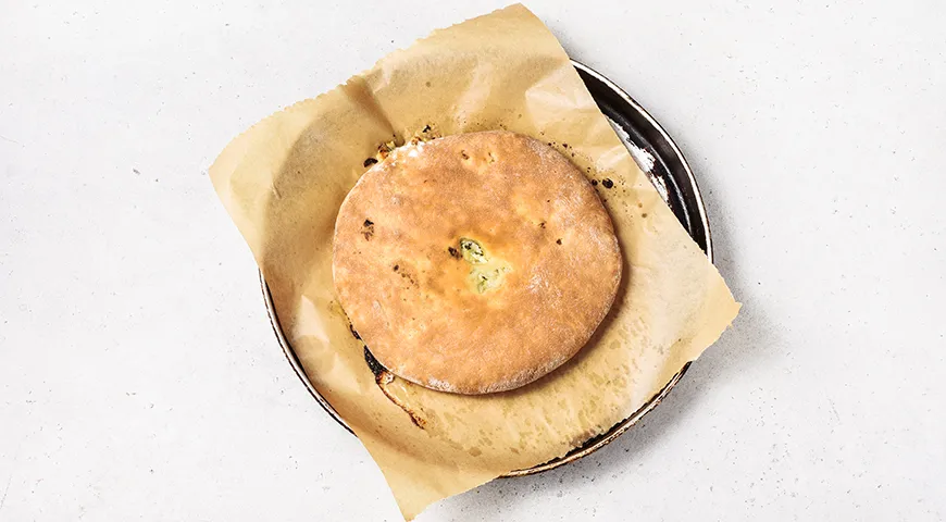 Осетинский пирог с курицей и сыром