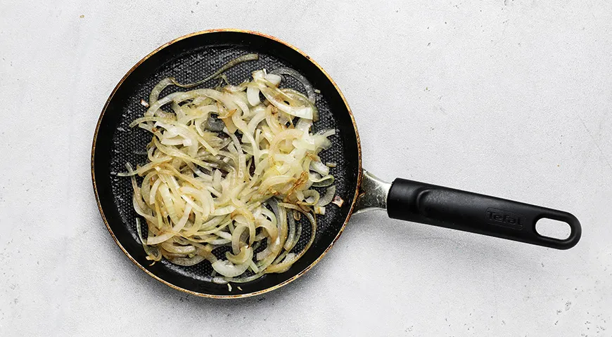 Салат «Загадка» с яичными блинчиками