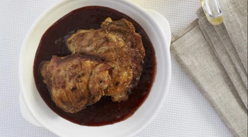 курица с черносливом в фольге в духовке рецепт | Дзен