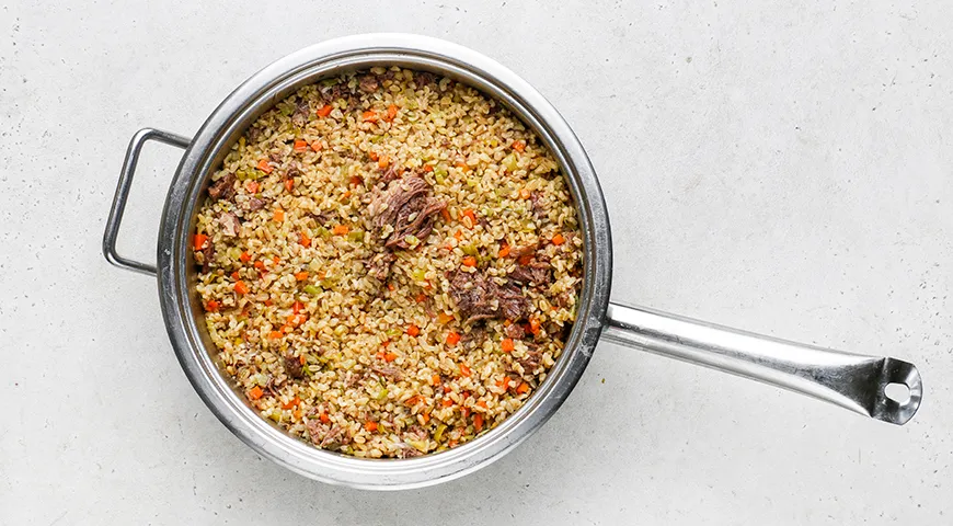 Булгур с тушенкой