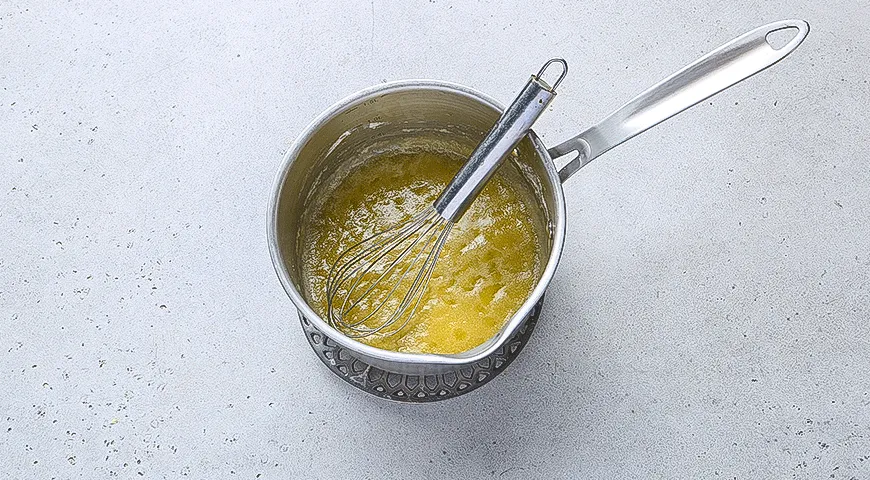 Картофельная запеканка с корейкой и сырным соусом