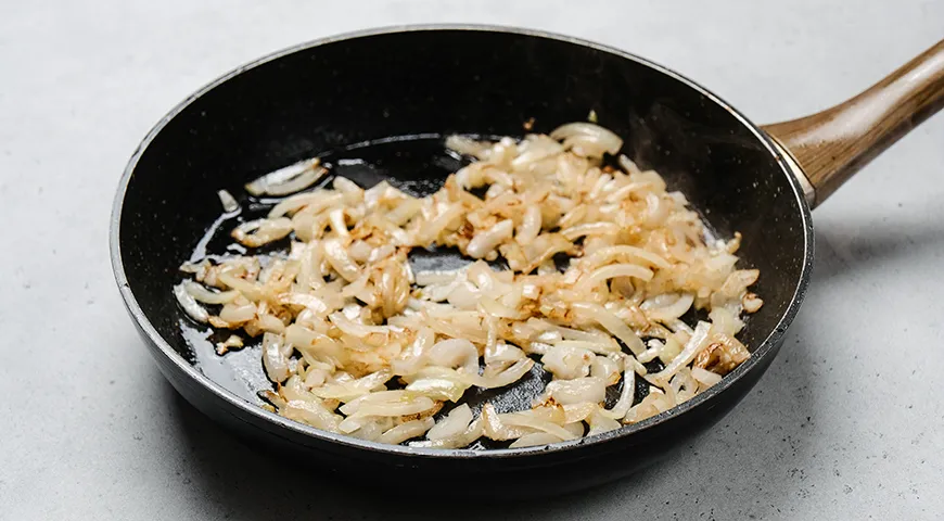 Грибы с картошкой в горшочках в духовке